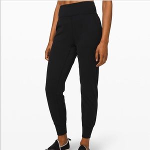 Lululemon align jogger 28”